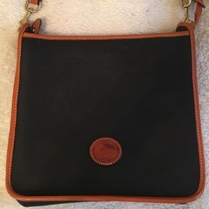 Vintage Dooney & Bourke slim zip crossbody